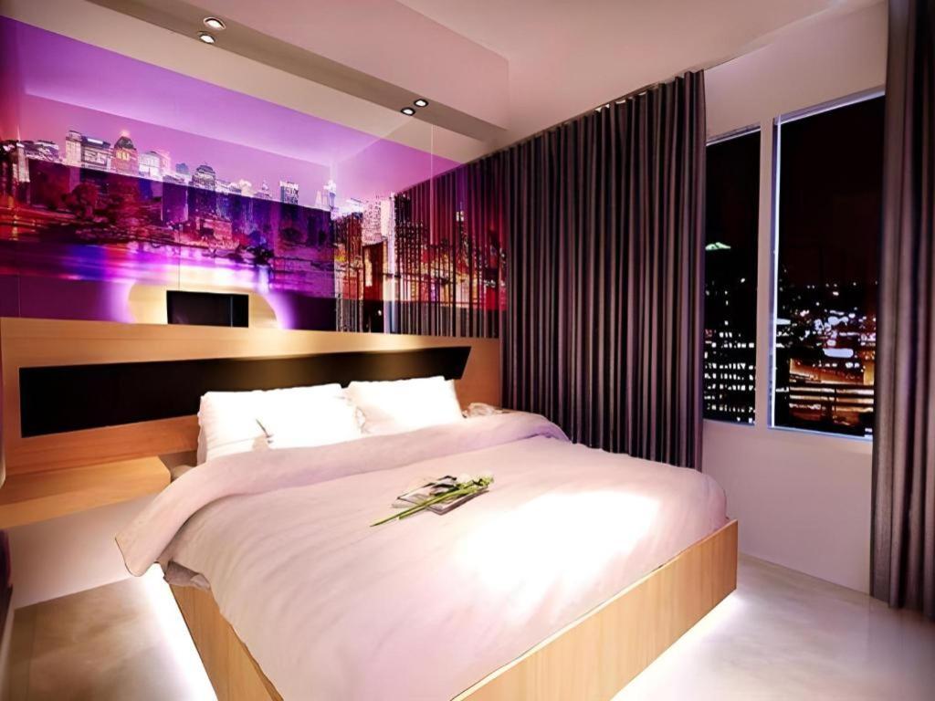 G Suites Hotel By Amithya Surabaya Exterior photo