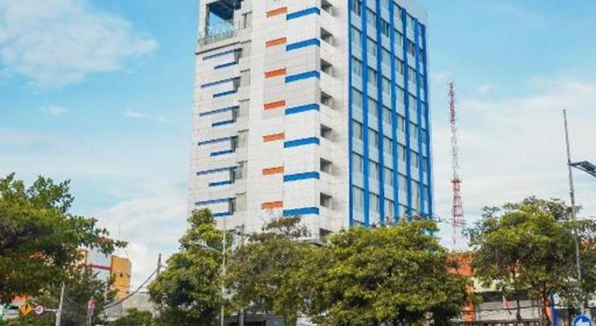 G Suites Hotel By Amithya Surabaya Exterior photo