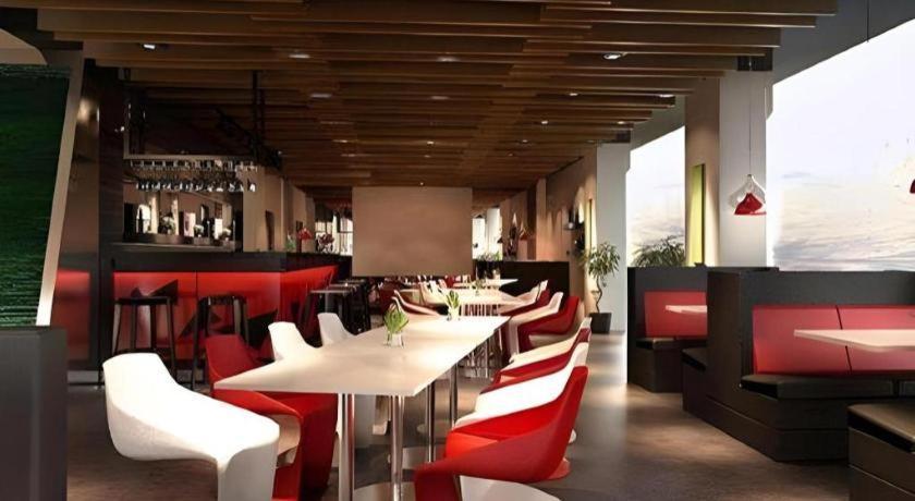 G Suites Hotel By Amithya Surabaya Exterior photo